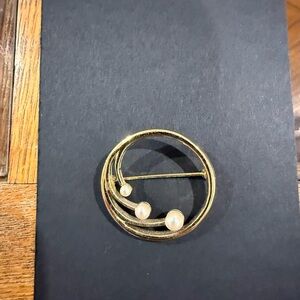 Vintage Monet Gold Plated Brooch with  Faux Pearls